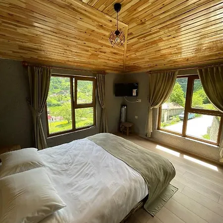 Bizim O'ra Kueme Evleri & Resort