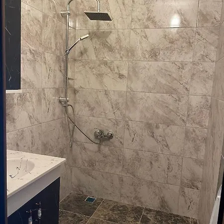 Bizim O'ra Kueme Evleri & Resort *