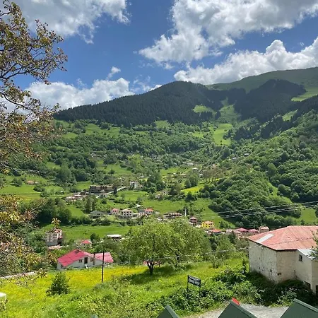 Bizim O'ra Kueme Evleri & * Trabzon