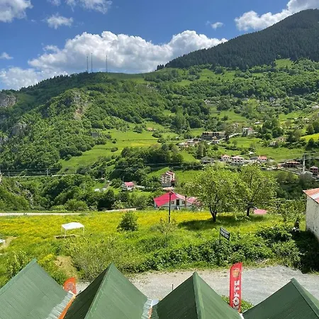 Bizim O'ra Kueme Evleri & * Trabzon