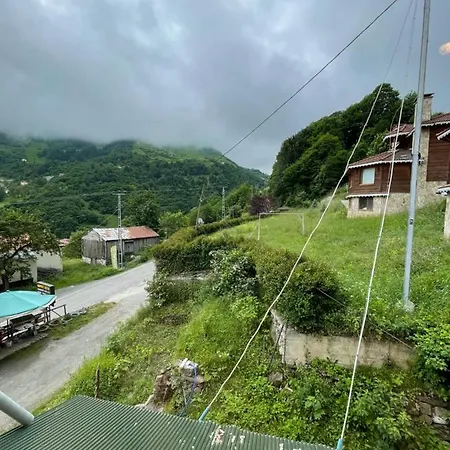 Bizim O'ra Kueme Evleri & * Trabzon