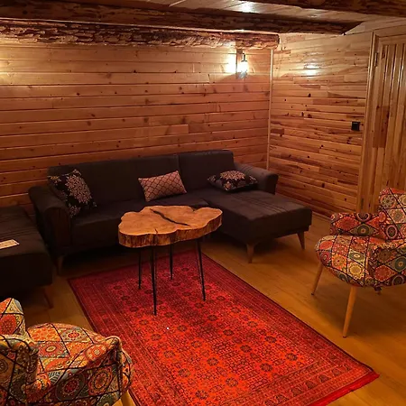 Bizim O'ra Kueme Evleri & Resort *